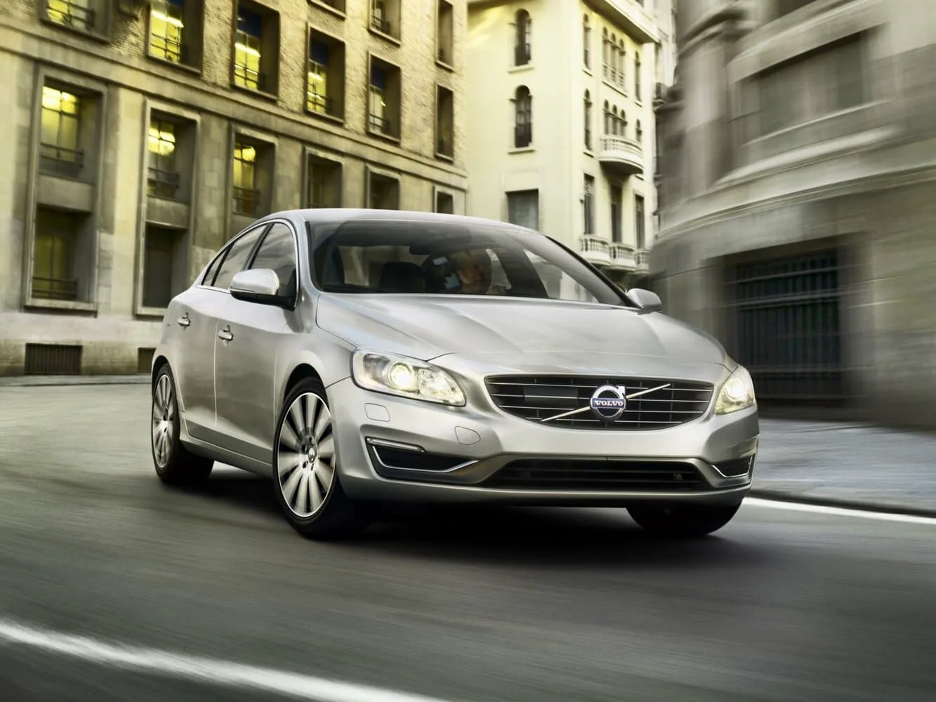 Volvo S60 II Рестайлинг — фото 2