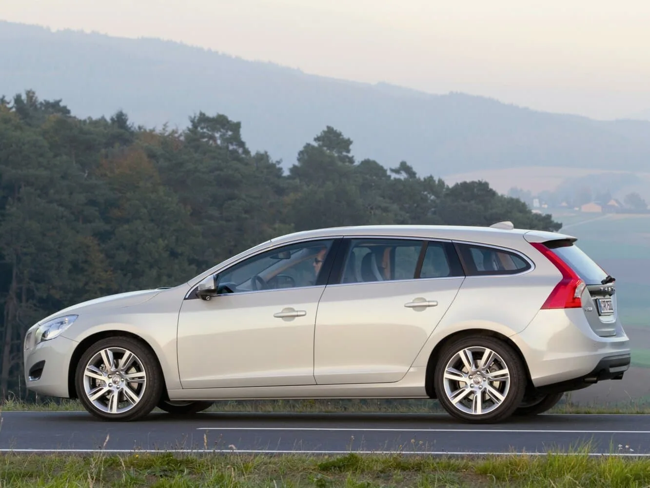 Volvo V60 I — фото 2