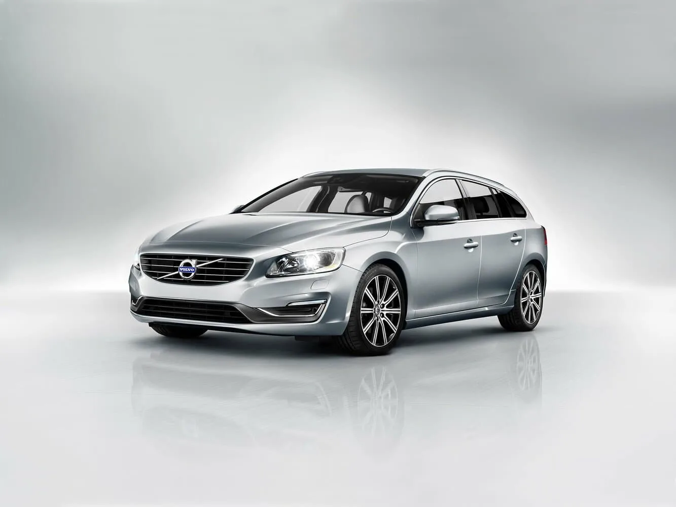 Volvo V60 I Рестайлинг