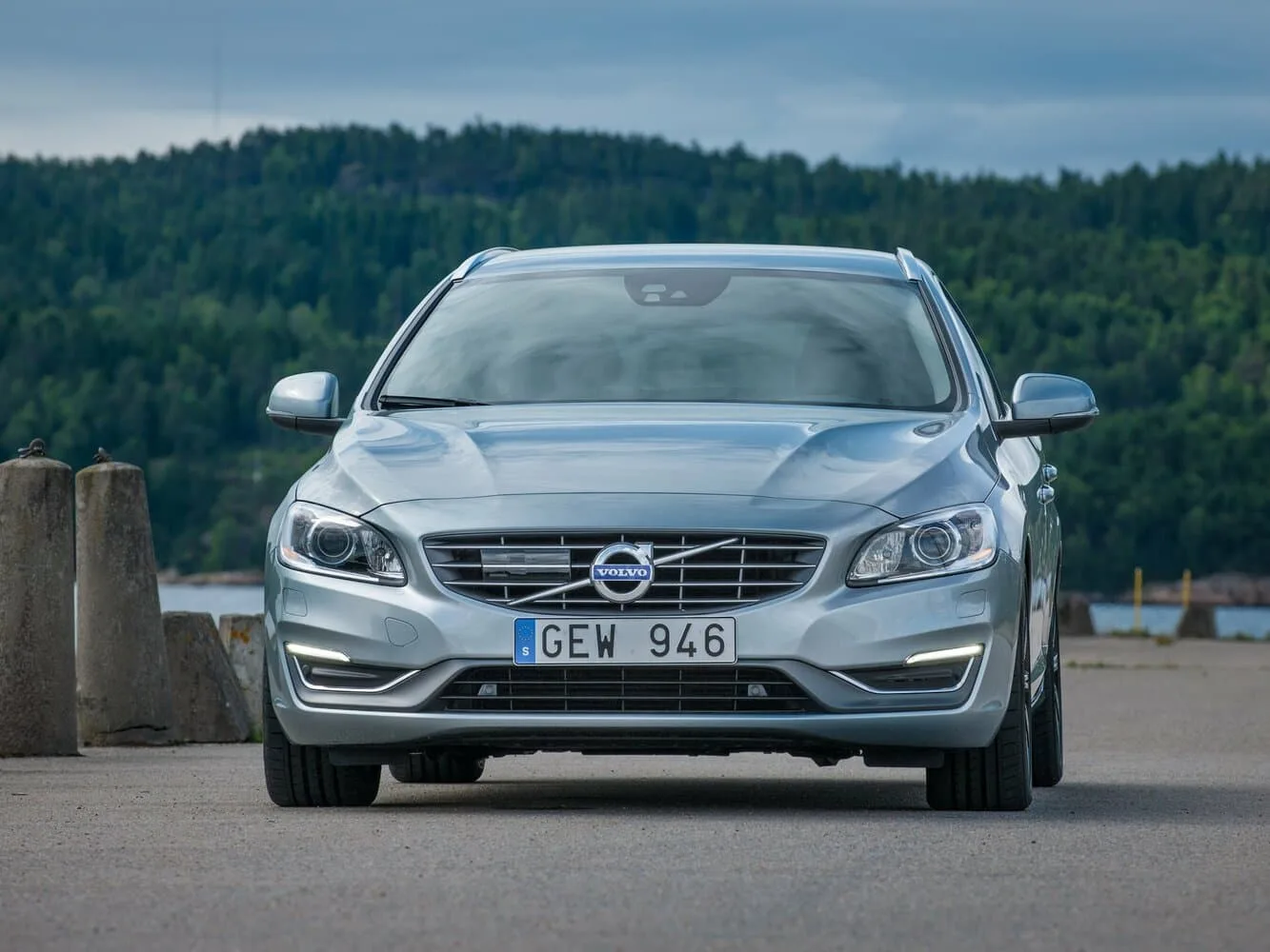 Volvo V60 I Рестайлинг — фото 2