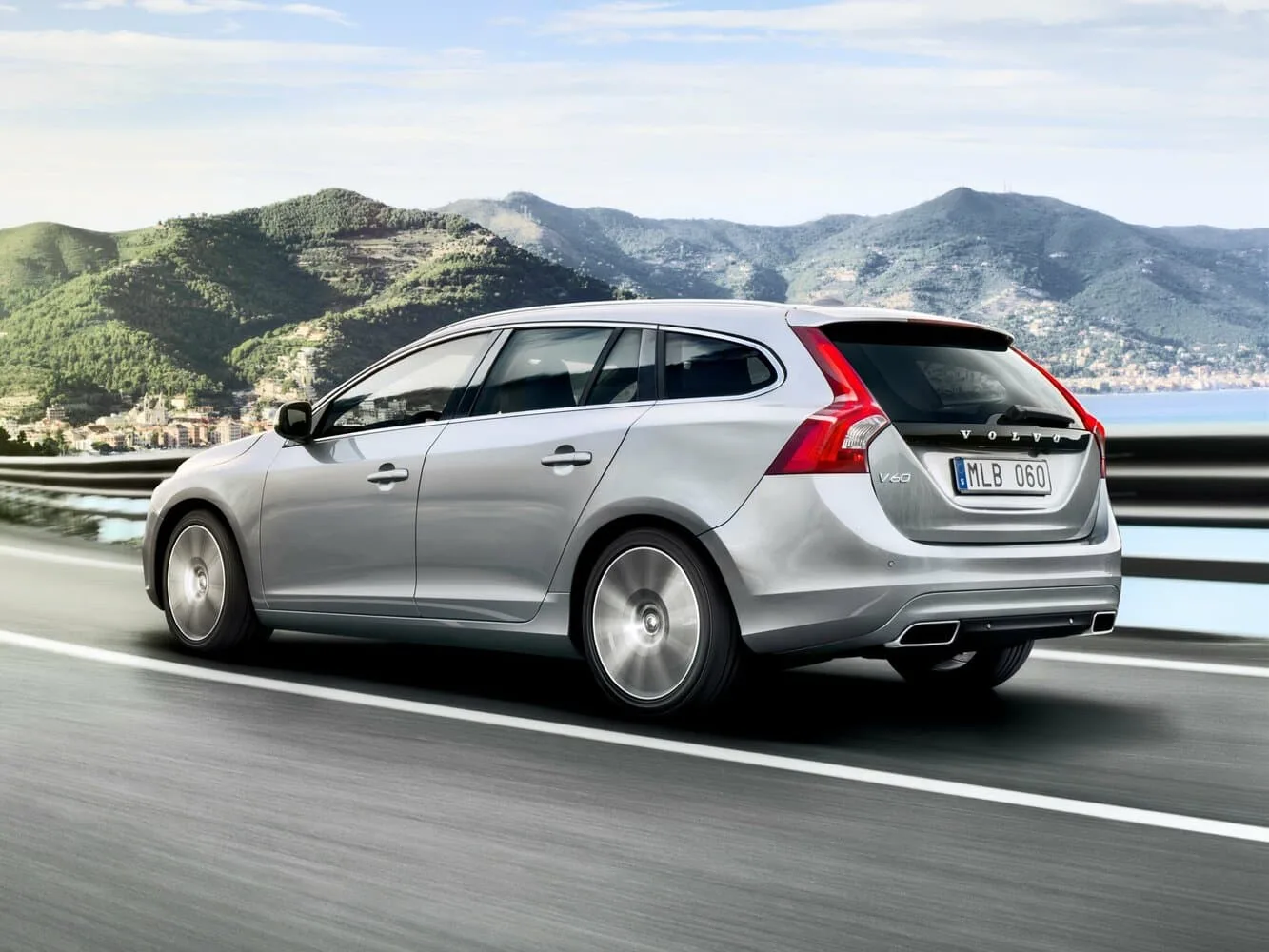 Volvo V60 I Рестайлинг — фото 5
