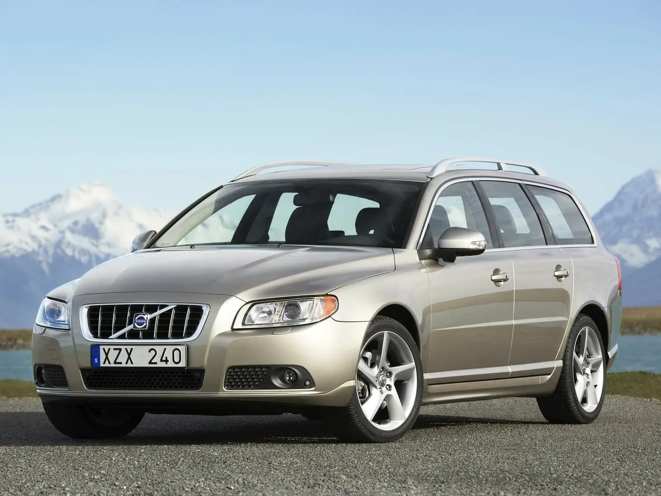 Volvo V70 III