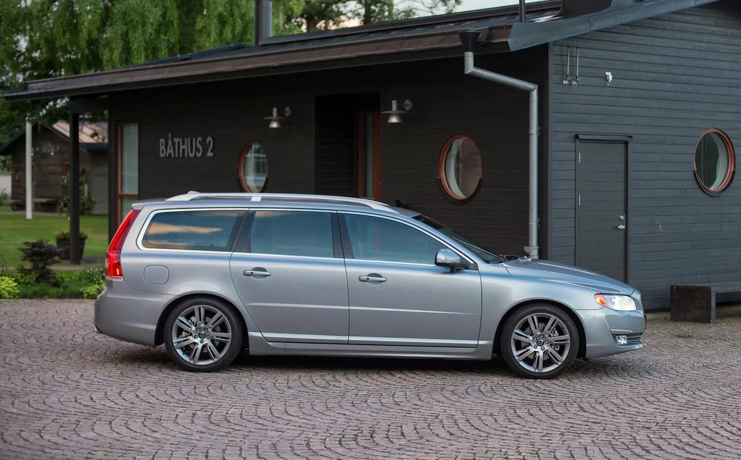 Volvo V70 III Рестайлинг — фото 3