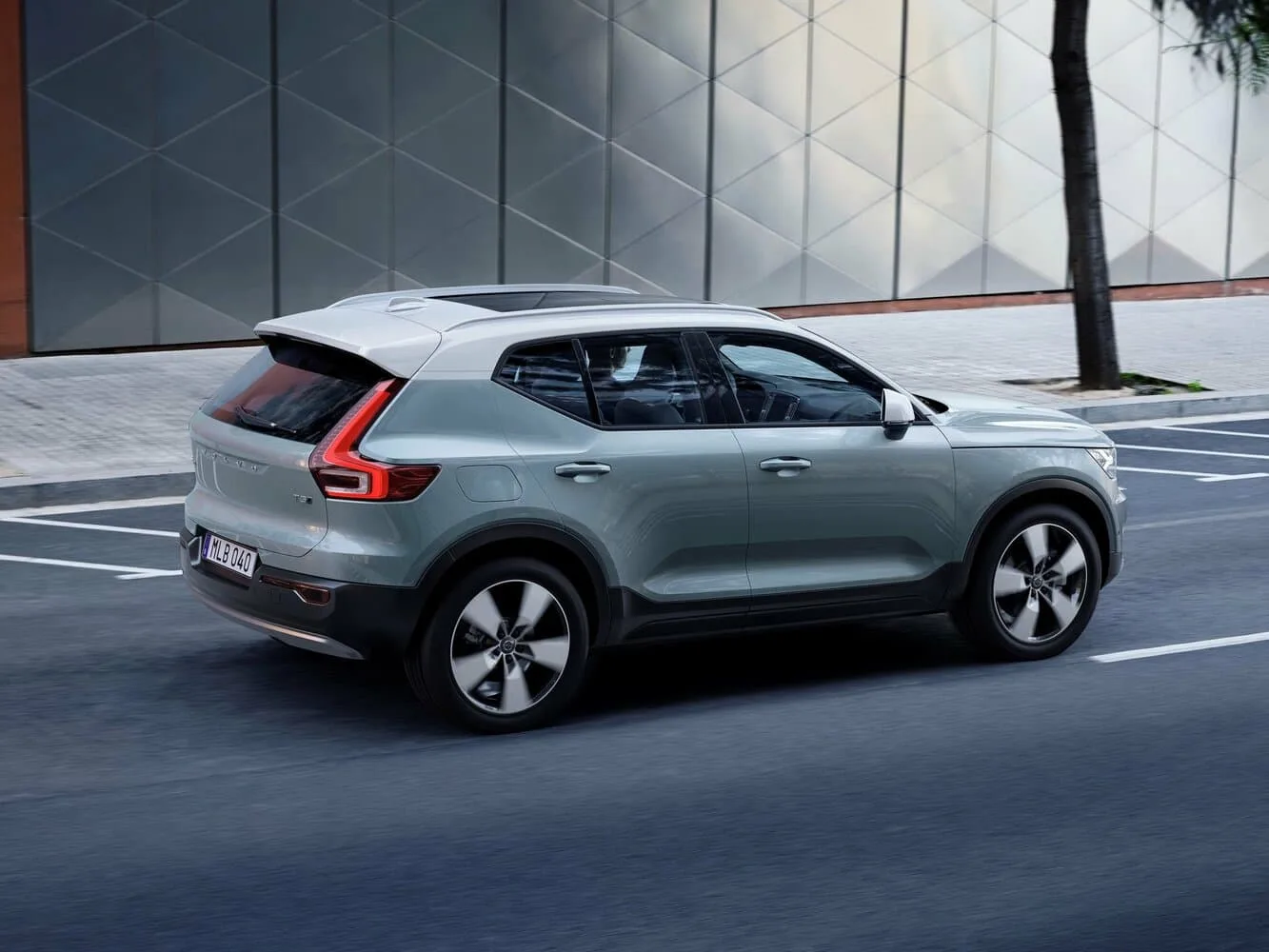 Volvo XC40 I — фото 6