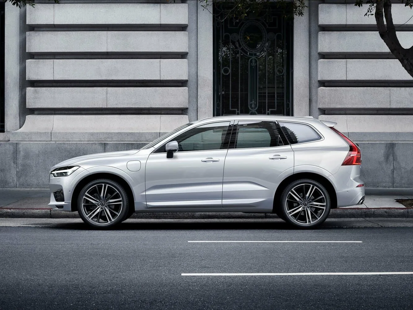 Volvo XC60 II — фото 3