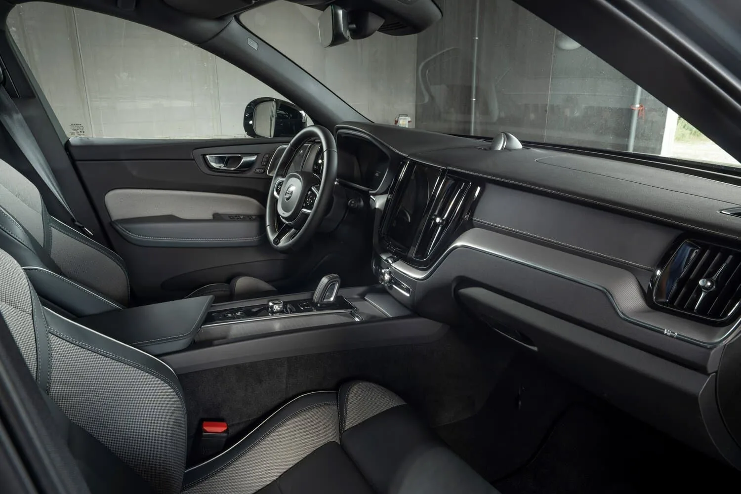 Volvo XC60 II Рестайлинг — фото 5