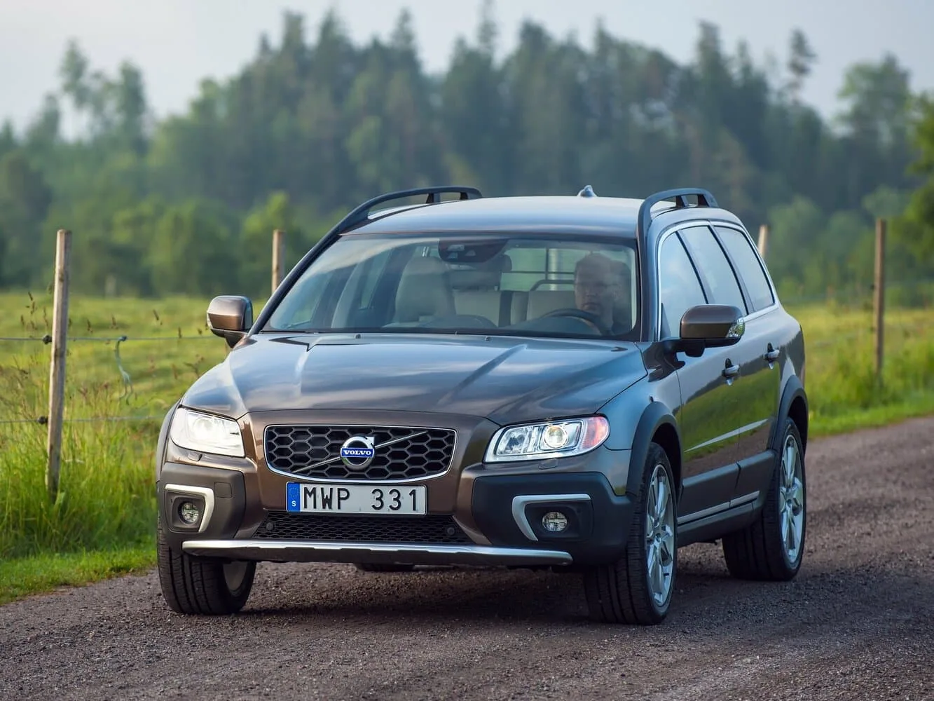 Volvo XC70 II Рестайлинг — фото 2